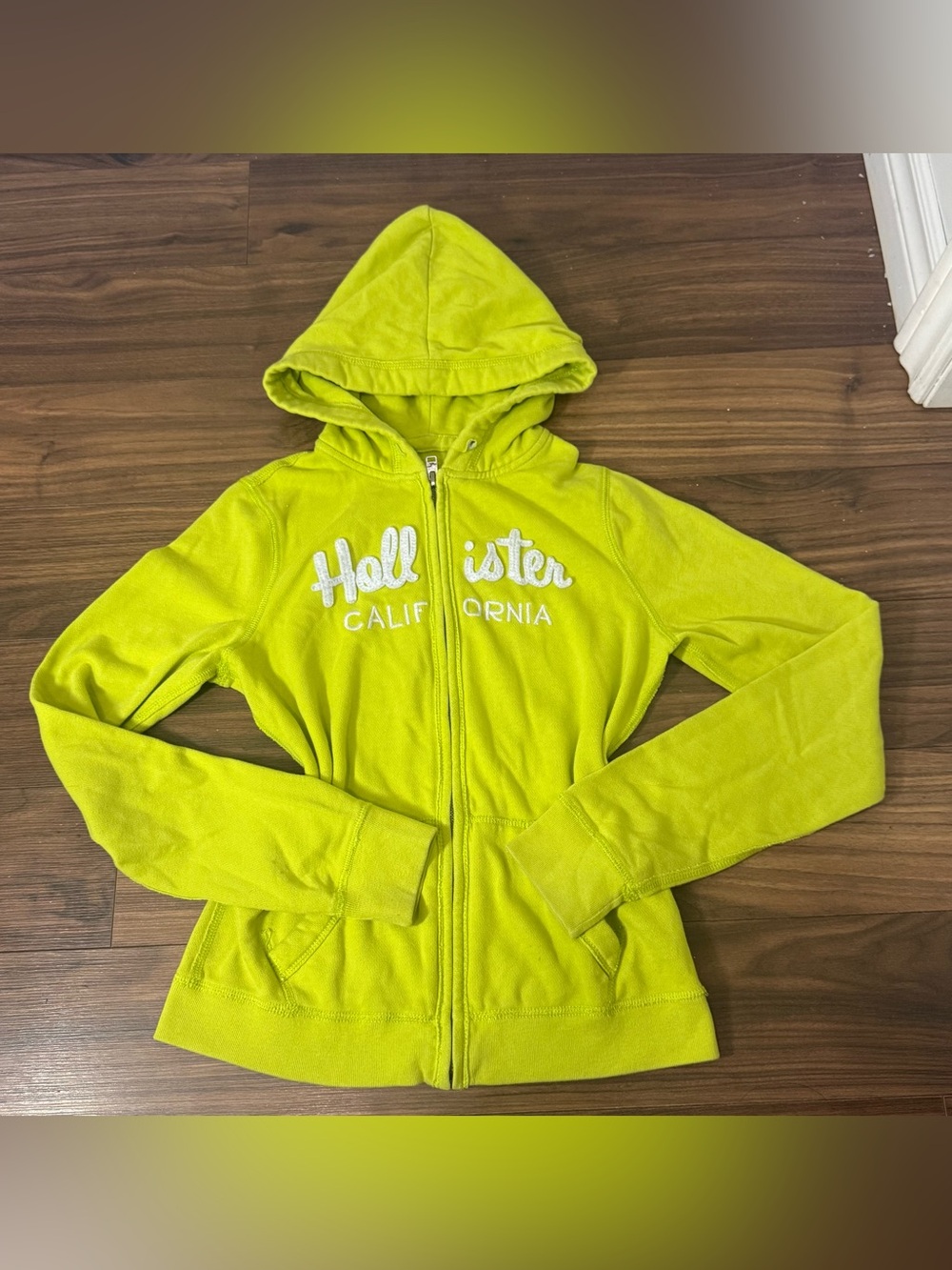 Women's Size Small Hollister zip Up Hoodie Chartreuse Yellow Green Jacket Y2K